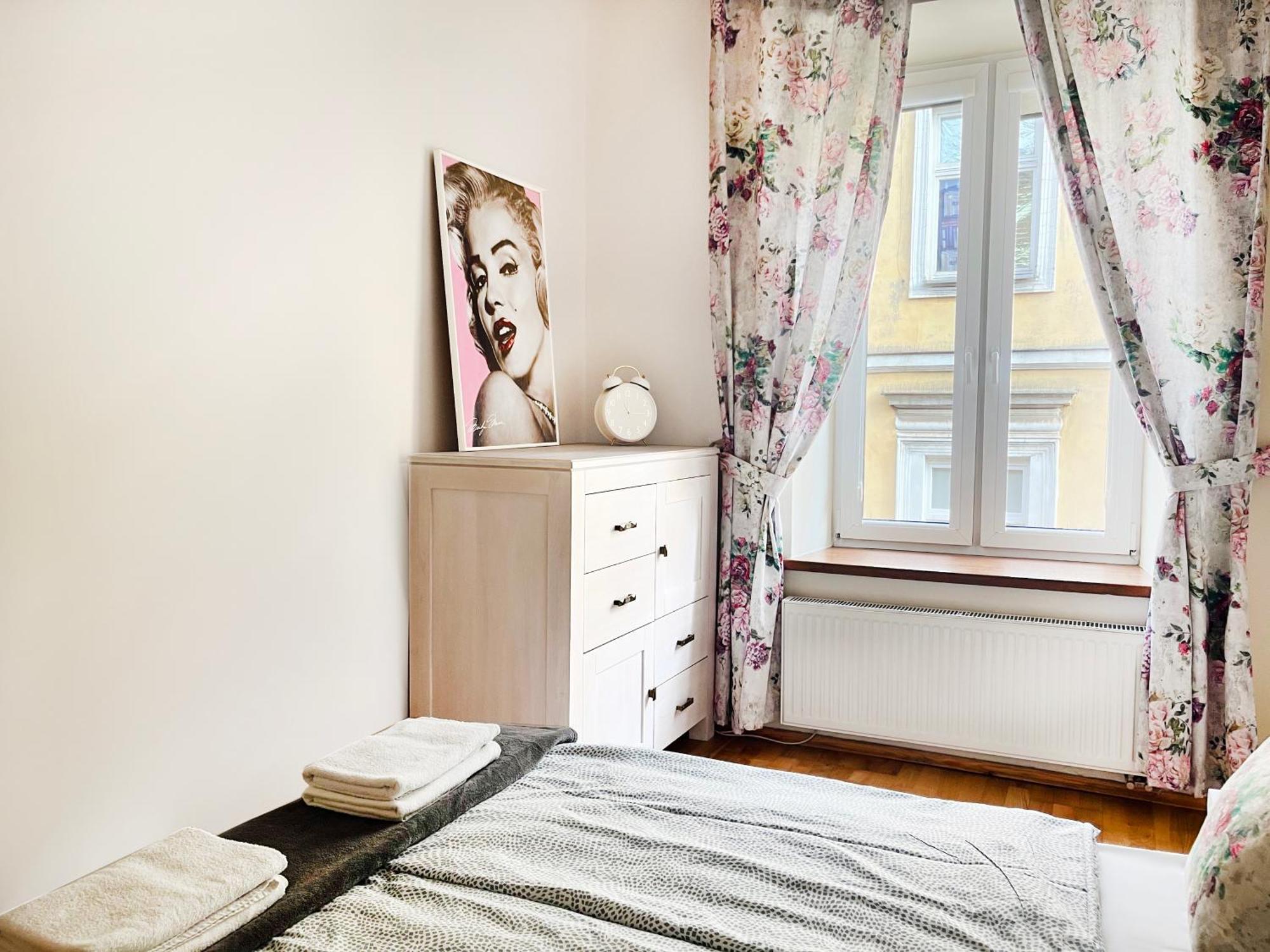 2-Room Apartment With Kitchen, Heart Of Cracow Old Town Krakow Exterior photo
